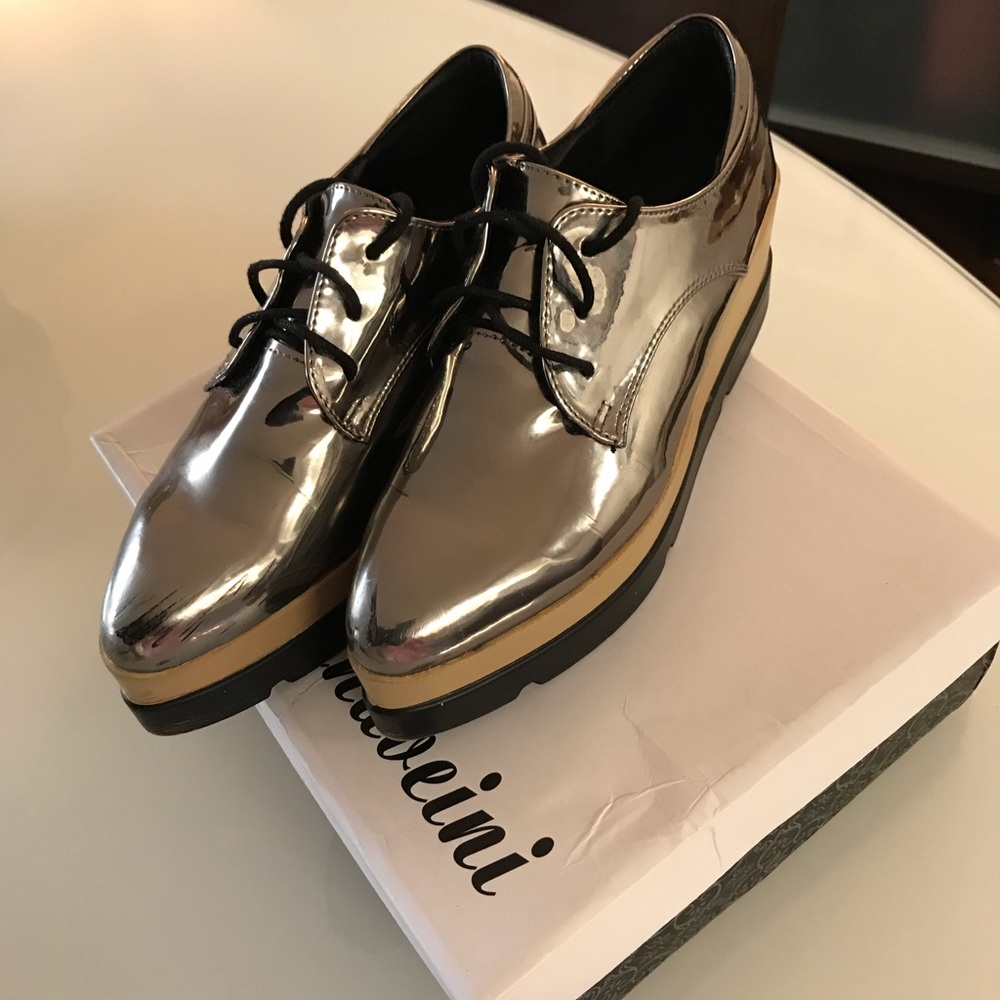 Sneaker platforms size 37.5 used metallic silver
